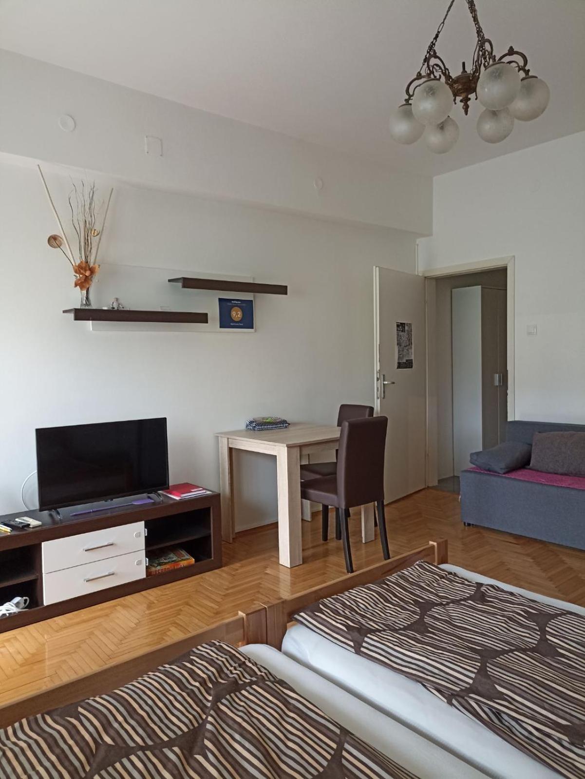 Apartments Tepic بانيا لوكا المظهر الخارجي الصورة